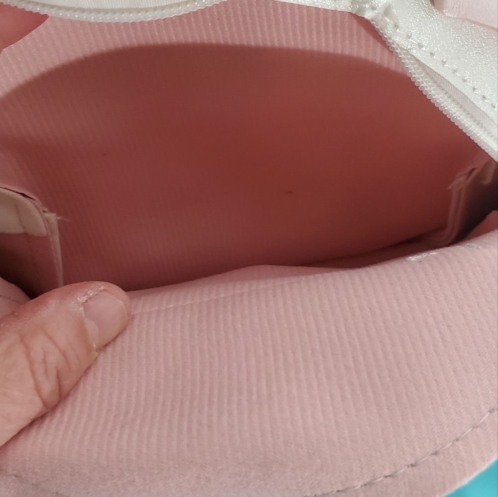 Chic Pink and White Backpack with Structured Design - Picture 5 of 7
